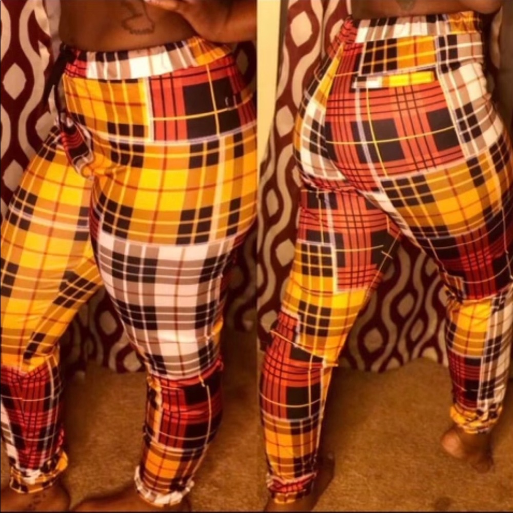 Plaid Joggers (BRAND NEW)
